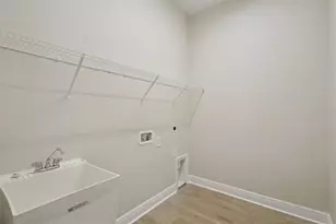 35617 Stableton Ln, Zephyrhills, FL 33541 - Photo 23