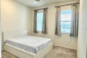 37489 MacKenzie Dr, Zephyrhills, FL 33540 - Photo 9