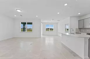 36485 Sespe Creek Ct, Zephyrhills, FL 33540 - Photo 7