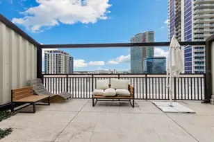 175 S 2nd Street S, Saint Petersburg, FL 33701 - Photo 31