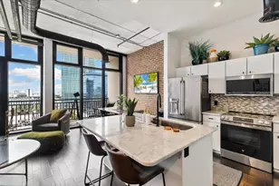 175 S 2nd Street S, Saint Petersburg, FL 33701 - Photo 5