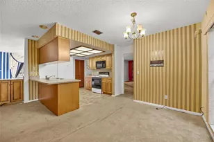 9635 Joe Ebert Rd, Seffner, FL 33584 - Photo 37