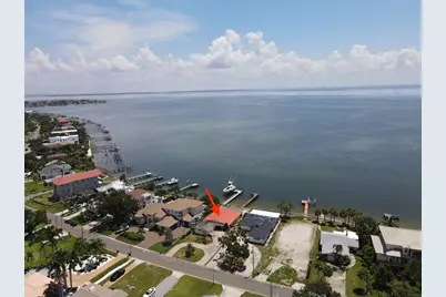 3227 Bayshore Boulevard NE, Saint Petersburg, FL 33703 - Photo 17