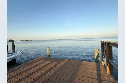 3227 Bayshore Boulevard NE, Saint Petersburg, FL 33703 - Photo 39
