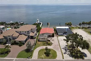 3227 Bayshore Blvd NE, Saint Petersburg, FL 33703 - Photo 3