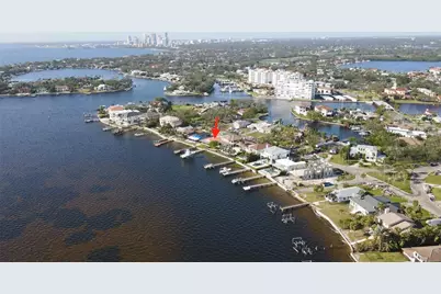 3227 Bayshore Boulevard NE, Saint Petersburg, FL 33703 - Photo 25