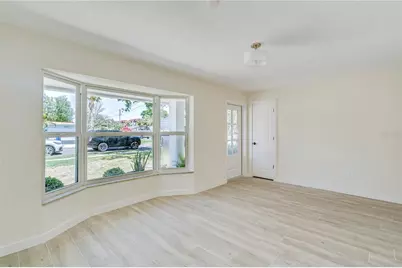 4700 Chancellor Street NE, Saint Petersburg, FL 33703 - Photo 5