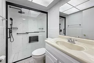 1 Boca Ciega Point Blvd, Saint Petersburg, FL 33708 - Photo 25