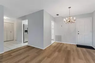 224 Aspen Cir, Seminole, FL 33777 - Photo 15