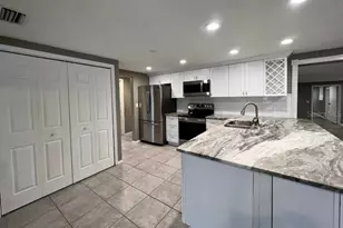2618 Almond Dr, Holiday, FL 34691 - Photo 9