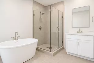 3800 Shore Acres Blvd NE, Saint Petersburg, FL 33703 - Photo 11