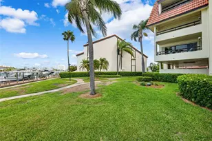 138 1st St E, Tierra Verde, FL 33715 - Photo 41