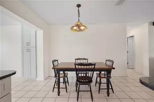 9226 41st St N, Pinellas Park, FL 33782 - Photo 7