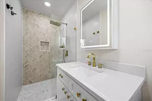 6875 11th Ave N, Saint Petersburg, FL 33710 - Photo 7
