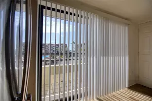 128 1st St E, Tierra Verde, FL 33715 - Photo 9