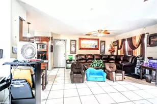 11411 N 19th St, Tampa, FL 33612 - Photo 5