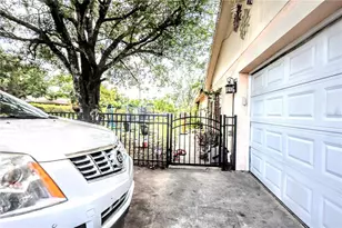 11411 N 19th St, Tampa, FL 33612 - Photo 61