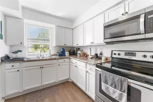 652 N Jackson St, Eagle Lake, FL 33839 - Photo 13