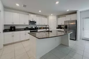 6444 Bar S Bar Trl, Zephyrhills, FL 33541 - Photo 9