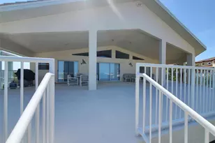 5025 Westshore Dr, New Port Richey, FL 34652 - Photo 9