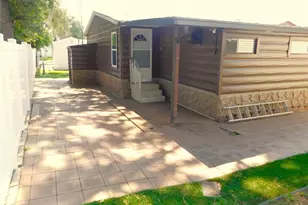 36901 Tara Ave, Zephyrhills, FL 33542 - Photo 5