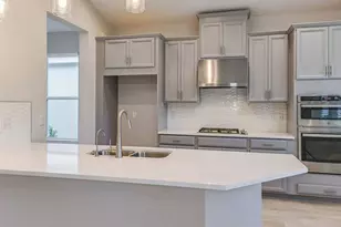 3206 Lumber Fls Dr, Plant City, FL 33565 - Photo 7