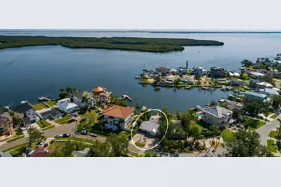 1857 Bayou Grande Boulevard NE, Saint Petersburg, FL 33703 - Photo 13