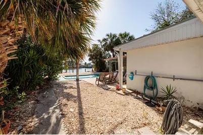 1857 Bayou Grande Boulevard NE, Saint Petersburg, FL 33703 - Photo 7