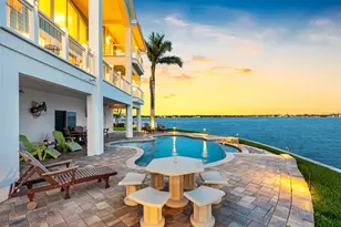 11000 8th St E, Treasure Island, FL 33706 - Photo 7