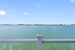 11000 8th St E, Treasure Island, FL 33706 - Photo 35