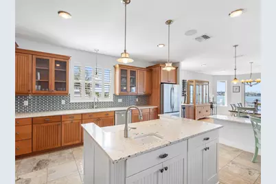 11000 8th Street E, Treasure Island, FL 33706 - Photo 21