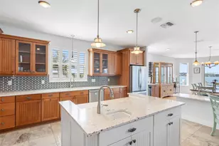 11000 8th St E, Treasure Island, FL 33706 - Photo 21