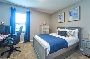 10826 Trailing Vine Dr, Tampa, FL 33610 - Photo 45