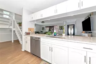 2311 64th St Ct W, Bradenton, FL 34209 - Photo 7