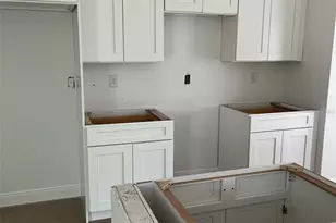 11369 Gulfstream Blvd, Port Charlotte, FL 33981 - Photo 7