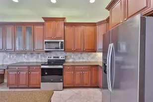 16227 Cape Coral Dr, Wimauma, FL 33598 - Photo 11