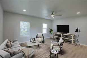 494 39th Ave N, Saint Petersburg, FL 33703 - Photo 15