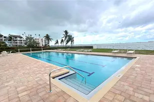 4981 Bacopa Ln S, Saint Petersburg, FL 33715 - Photo 61