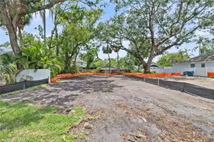 327 W Wilder, Tampa, FL 33603 - Photo 1