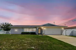 11071 141st St, Largo, FL 33774 - Photo 1