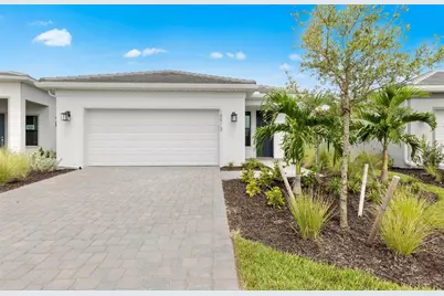 18913 Indian Rock Place, Lakewood Ranch, FL 34211 - Photo 1