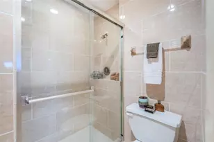 100 Bluff View Dr, Belleair Bluffs, FL 33770 - Photo 23