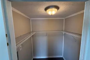 37832 Madeira Ave, Zephyrhills, FL 33541 - Photo 13