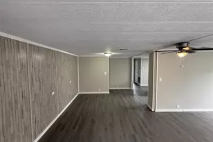 37832 Madeira Ave, Zephyrhills, FL 33541 - Photo 3
