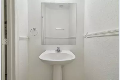 5052 Sunridge Palms Drive #102, Tampa, FL 33617 - Photo 33