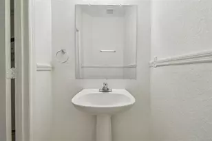 5052 Sunridge Palms Dr, Tampa, FL 33617 - Photo 33