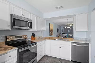340 Causeway Boulevard #104, Dunedin, FL 34698 - Photo 5