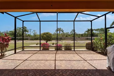 1643 Emerald Dunes Drive, Sun City Center, FL 33573 - Photo 13