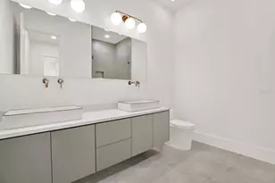908 W Fribley St, Tampa, FL 33603 - Photo 25