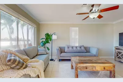 3606 Belle Vista Drive E, Saint Pete Beach, FL 33706 - Photo 17